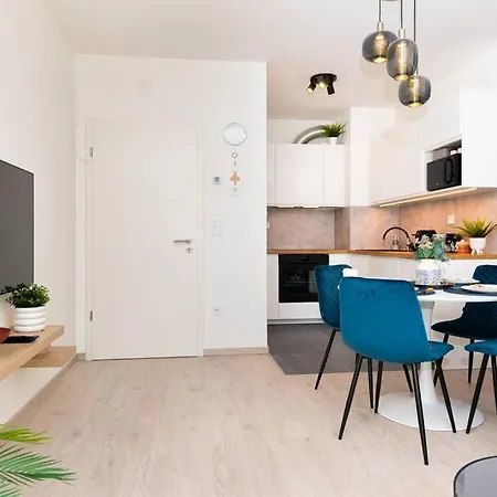 Ferienwohnung Chic206 Retreat: Modern 1Br Gem With Balcony By Nw Budapest Exterior foto