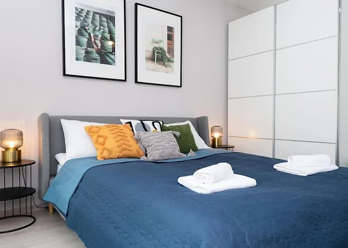 Chic206 Retreat: Modern 1Br Gem With Balcony By Nw