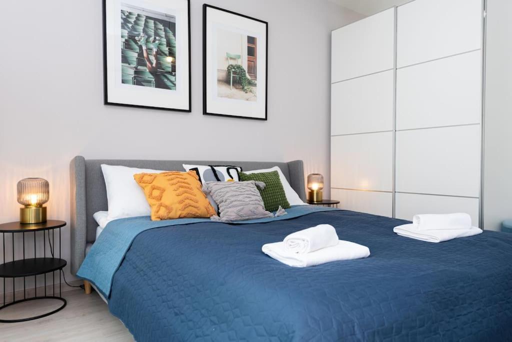 Apartment Chic206 Retreat: Modern 1br Gem With Balcony By Nw *